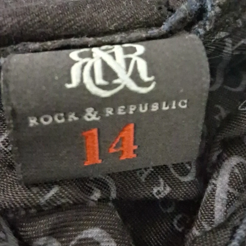 Rock & Republic Size 14L Women's Kassandra Black Sequin Logo Stretch Denim Jean